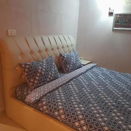 Julia's Apartament * كورتشي