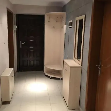 Julia's Apartament شقة